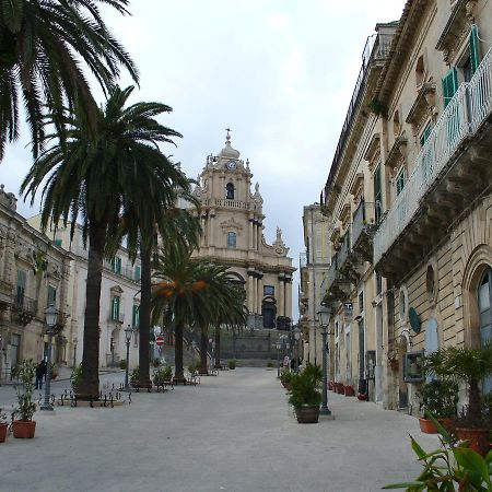 Giumbabulla Luxury House Bed & Breakfast Ragusa Eksteriør bilde